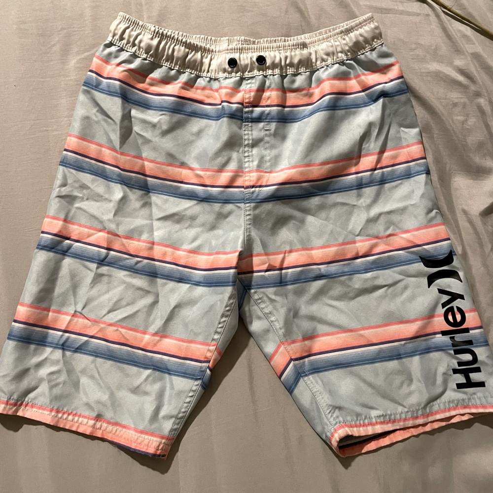 Hurley board-shorts